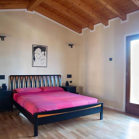 Guesthouse "Villa Tamas" Limone sul Garda Buitenkant foto