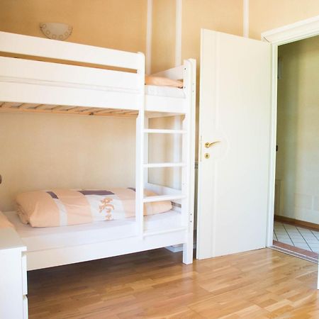 Guesthouse "Villa Tamas" Limone sul Garda Buitenkant foto