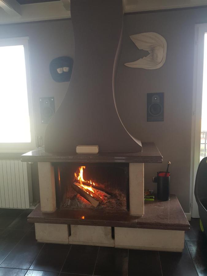 Guesthouse "Villa Tamas" Limone sul Garda Buitenkant foto