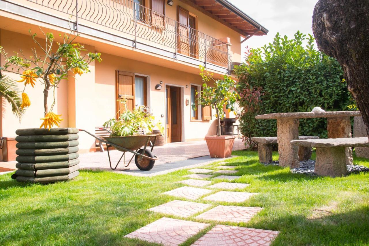 Guesthouse "Villa Tamas" Limone sul Garda Buitenkant foto