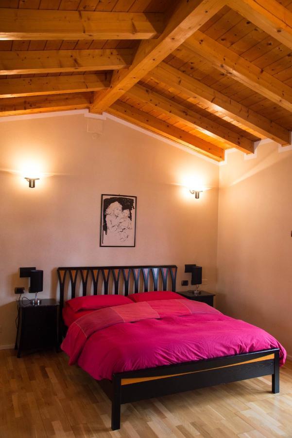 Guesthouse "Villa Tamas" Limone sul Garda Buitenkant foto