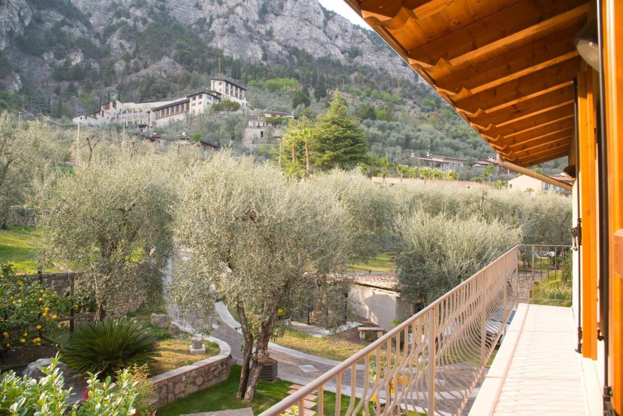 Guesthouse "Villa Tamas" Limone sul Garda Buitenkant foto